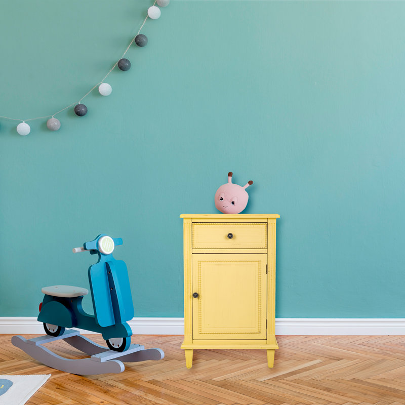 Schweinzger End Table, Yellow