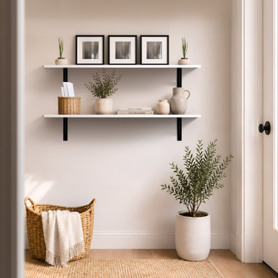 Étagères murales en bois Sorbus 47,3 po avec supports en métal noir, ensemble de 2 pièces, blanc