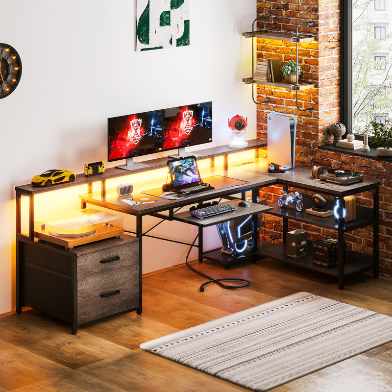 Bureau à DEL en L avec armoire et prises de courant Sholpan, H 35 po x l 67,8 po x P 39,4 po, Gris / Noir