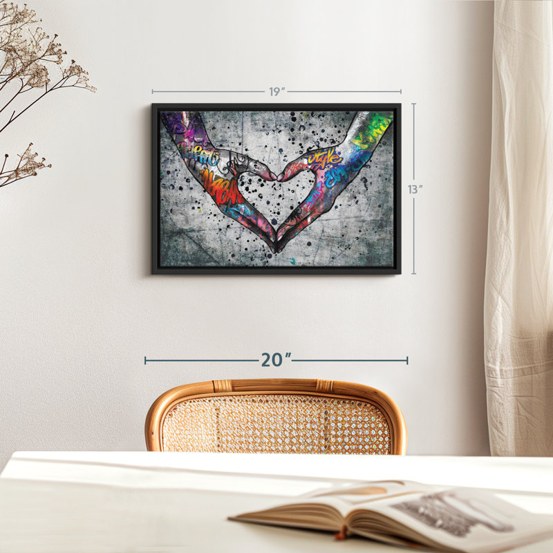 Love «Urban Love Heart», H 19 po x l 13 po