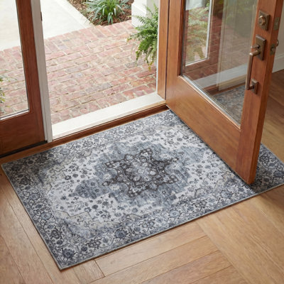 Mikali Performance Machine Washable Oriental Rug
