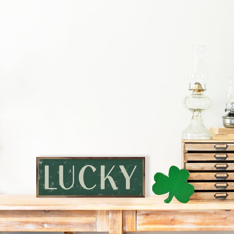 St Pat Lucky - vert, H 4 po x l 12 po