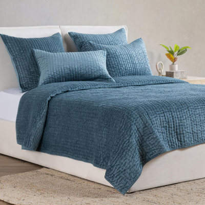 Bari 4-Piece Velvet Rayon Quilt Set