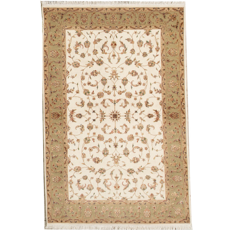 Tapis ivoire et vert clair noué à la main de haute qualité