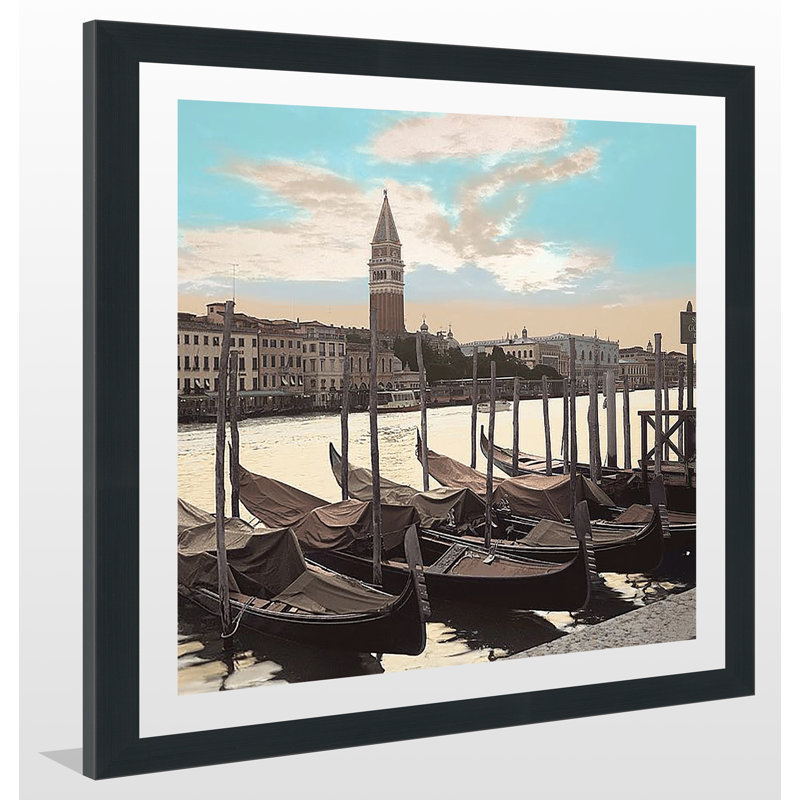 «Campanile Vista with Gondolas I» par Alan Blaustein, reproduction de photo encadrée, H 33,5 po x l 33,5 po x P 0,75 po
