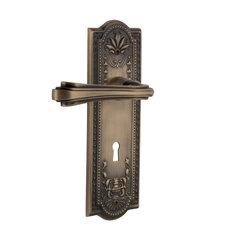 Meadows Plate Passage (Hall & Closet) with Decorative Keyhole and Fleur Lever, Antique Brass, 2.375"