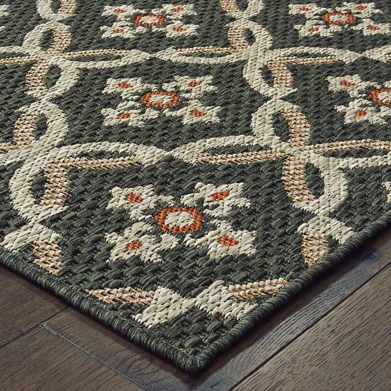 Izola Floral Indoor / Outdoor Rug, Rectangle 6'7" x 9'2"