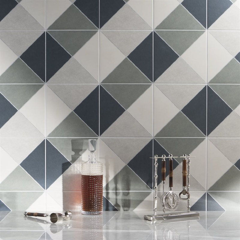 Carreau de porcelaine 9 po x 9 po Ava Diagonal (10,76 pieds carrés / caisse), Bleu marine