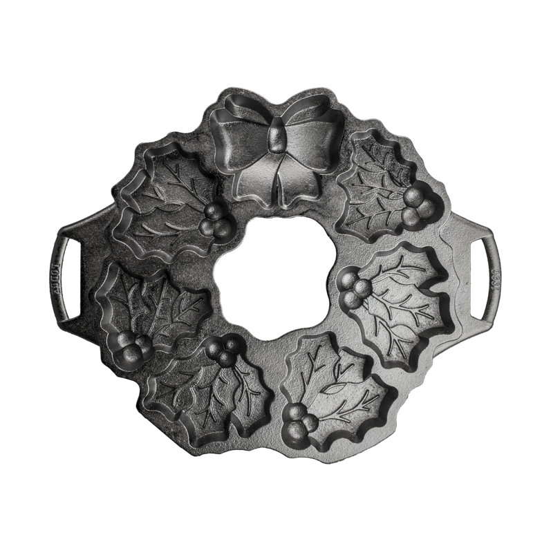 7 Cakelet Cast Iron Holiday Wreath Pan