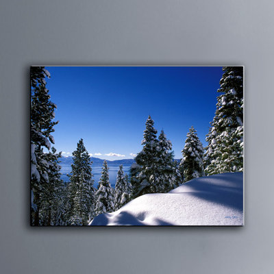 «Lake Tahoe in Winter» par Kathy Yates - reproduction de photo sur toile