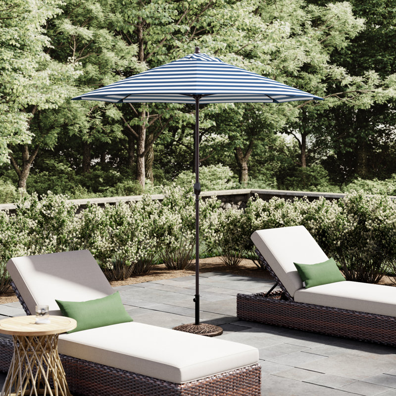 Parasol de marché 7,5 pi Gino, H 94 po x l 86,3 po x P 86,3 po, Sunbrella® régate Cabana