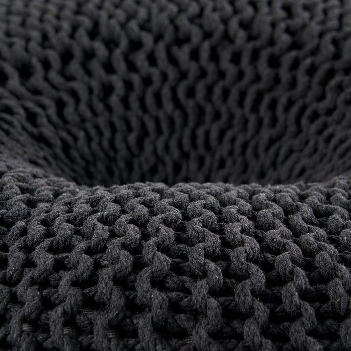 Pouf tricoté