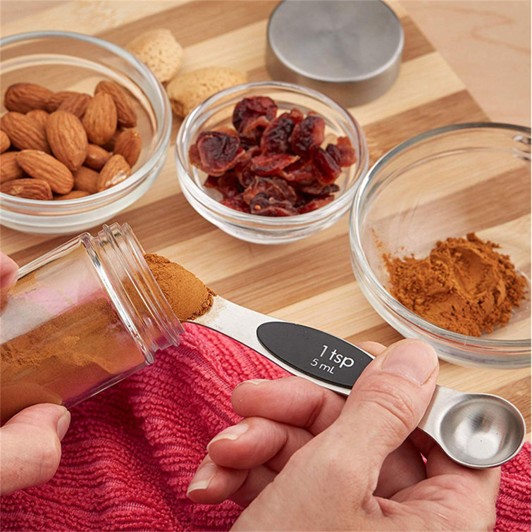 https://assets.wfcdn.com/im/05383577/resize-h755-w755%5Ecompr-r85/2119/211965961/FRONG+7+-Piece+Stainless+Steel+Measuring+Spoon+Set.jpg