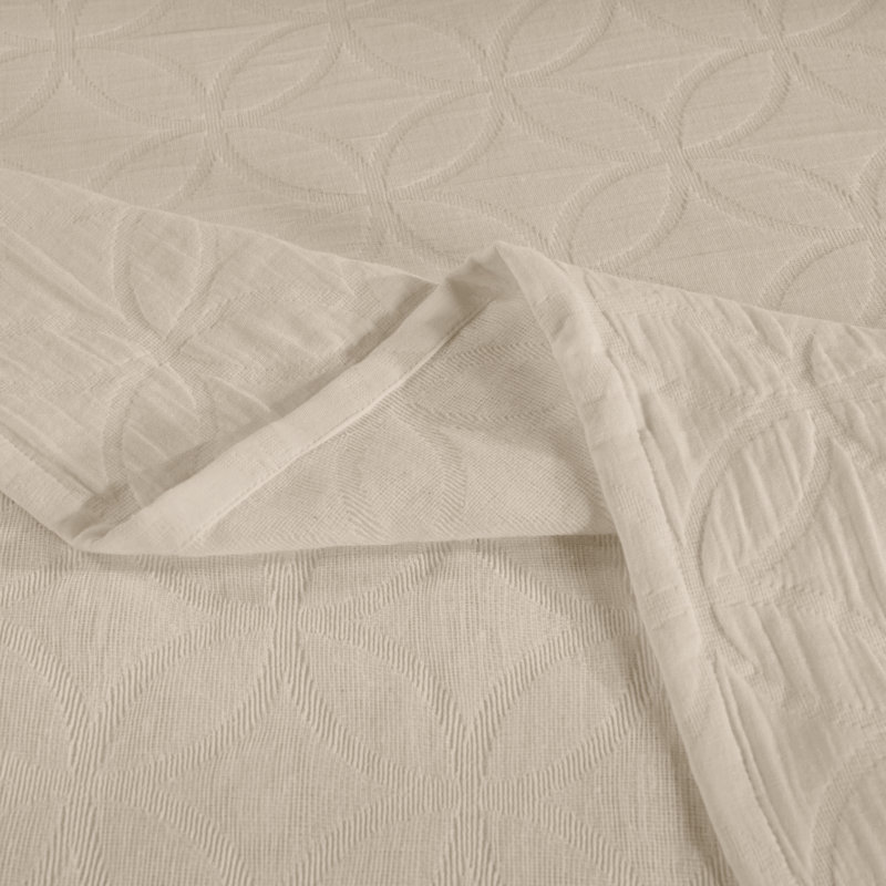 Serenity Ivory Cotton Twin Bedspread Set with Pillow Sham