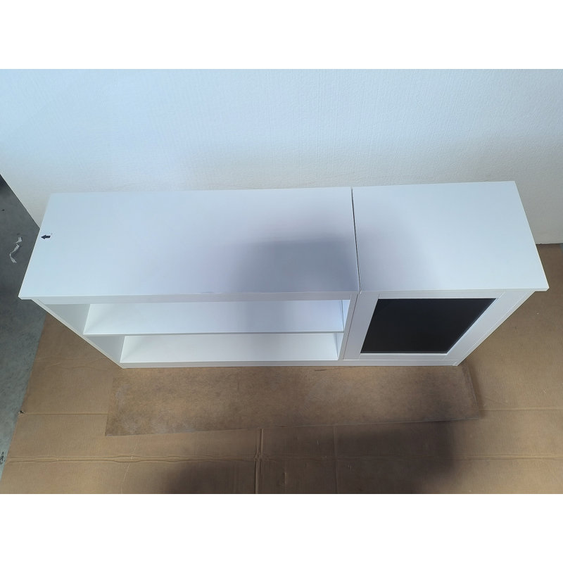 Bibliothèque avec tablette de rangement et tableau noir pour salle de jeux