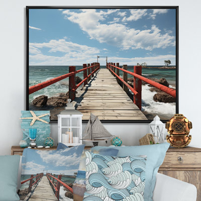" Beach Pier Perspective Black II "
