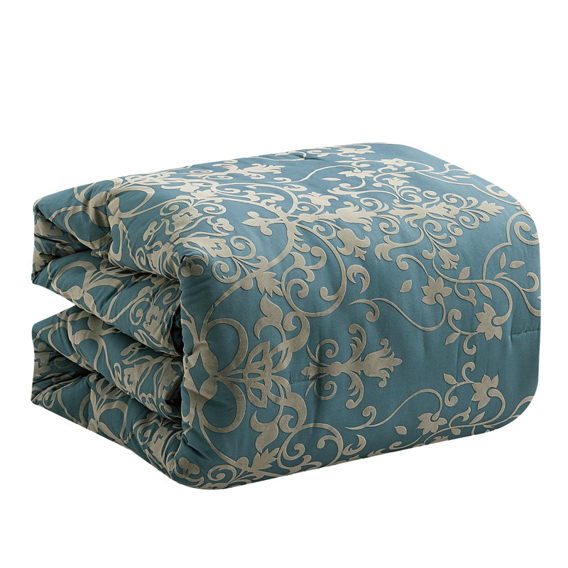 Selas Paisley Comforter, Queen Comforter + 6 Additional Pieces