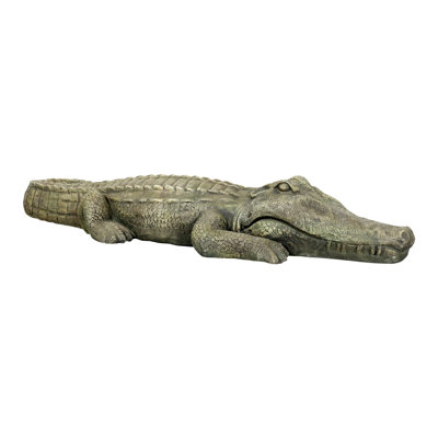 42In Long Concrete Crocodile Statue for Patio and Garden Decoration