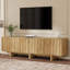 Meuble télé de style rétro en bois veiné avec porte ondulée pour téléviseurs jusqu'à 75 pouces, console multimédia rustique avec grand espace de rangement, meuble télé robuste avec gestion des câbles pour salon, finition naturelle