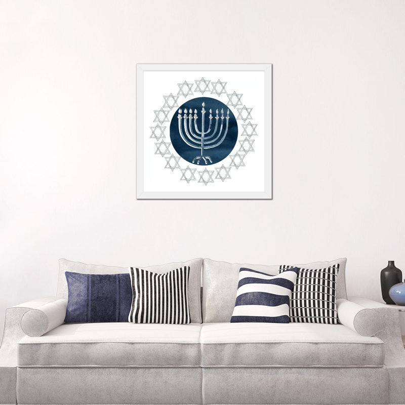 «Happy Hanukkah Collection F» par Grace Popp - impression, H 24 po x l 24 po x p 1 po, Papier encadré blanc, Blanc