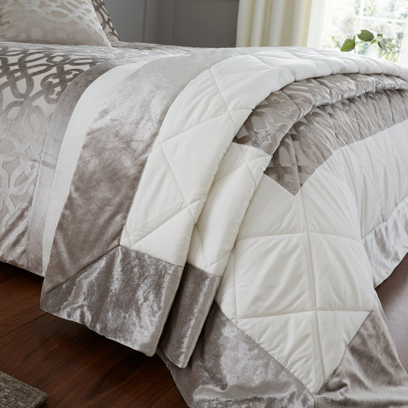 Lattice Cut Velvet 220x230cm Blanket Bedspread, Black