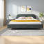 Spacieux lits modernes très grand format, panneau de fibres à densité moyenne revêtu de tissu d'ameublement avec tête de lit courbée pour la maison