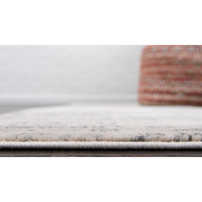 Tapis beige Ianmichael, Rectangle 5 pi 1 po x 8 pi