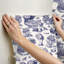Rouleau de papier peint adhésif en vinyle mat L 18 pi x l 20,5 po The Chase-596569183