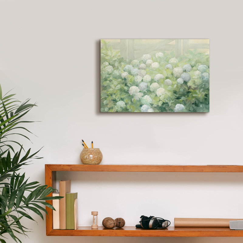 «Epang Graffiti», Hydrangea Lane C, par Julia Purinton, art mural sur toile, H 12 po x l 18 po x P 0,75 po