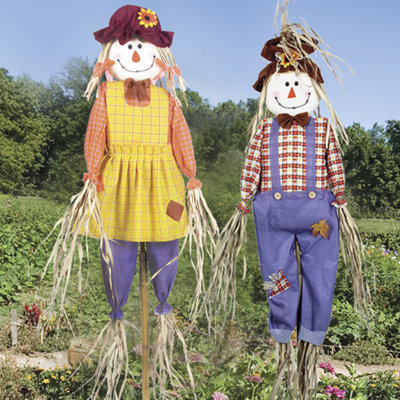Torgerson People Straw Garden Statue