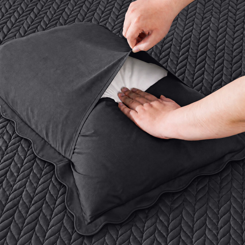 Microfiber Embossed Oversized Bedspread Set With Shams – Modern & Contemporary, Machine Washable, Dust-Resistant, Black
