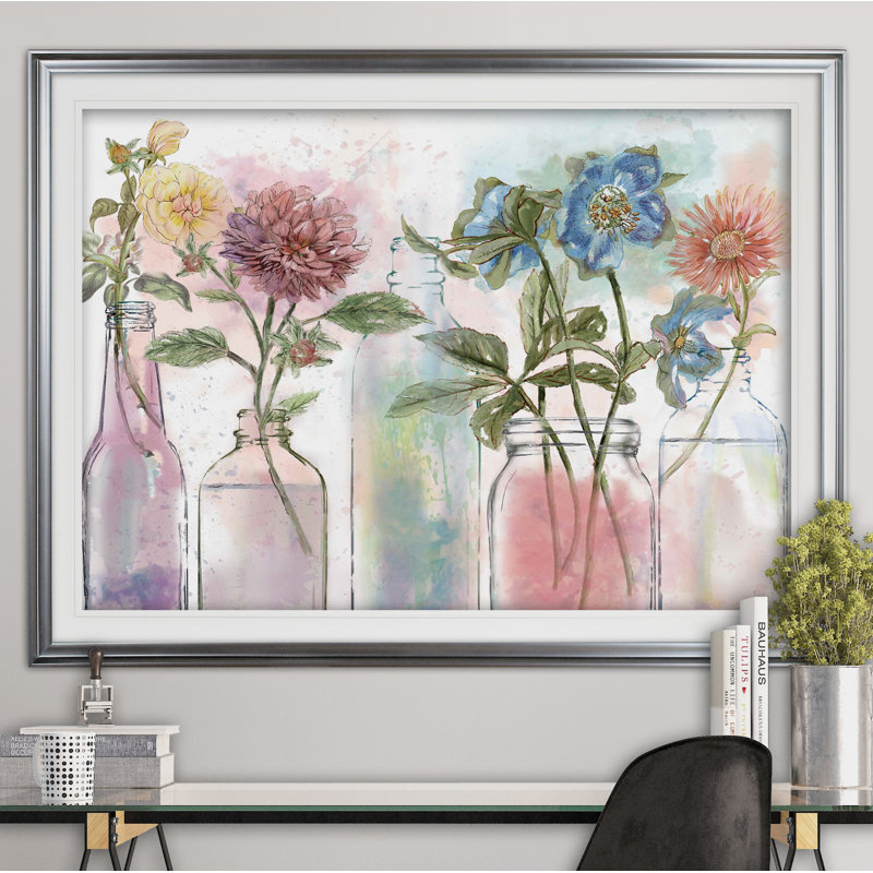 « Vintage Bottle Collection » - impression sur toile, Impression encadrée, H 24 po x l 32 po, Argent