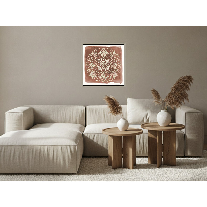 Motif floral orné en beige et brun - Art mural sur toile encadrée, 16" H x 16" W, Silver