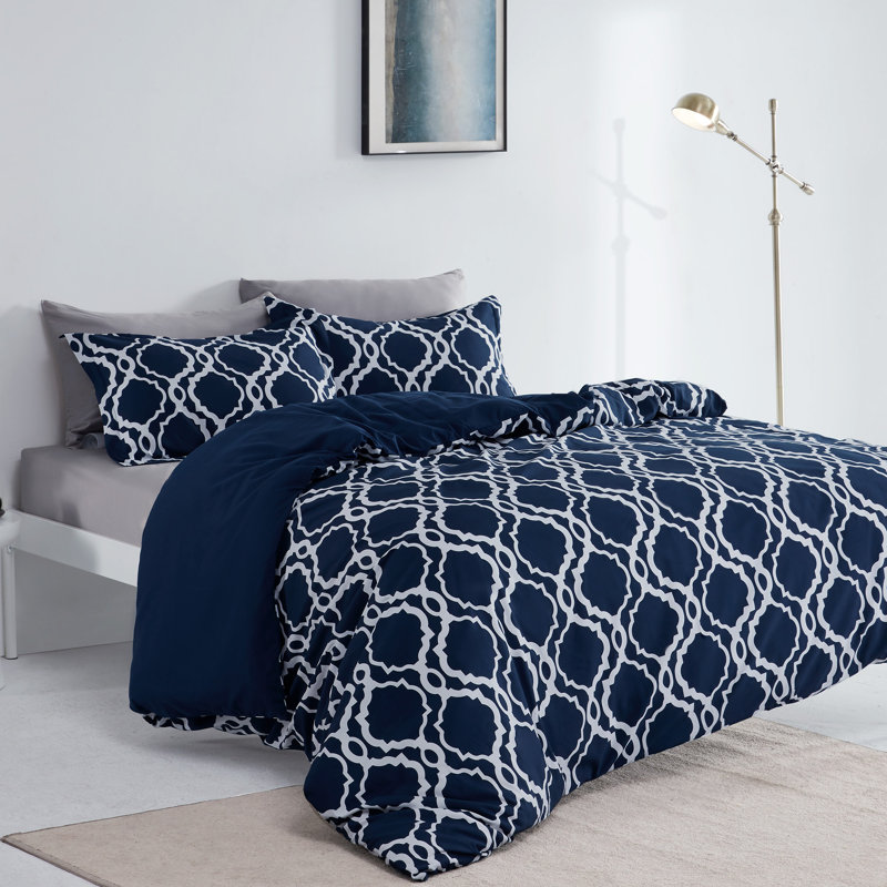 Twill Floral Duvet Cover, Navy Blue Quatrefoil, Twin Duvet Cover