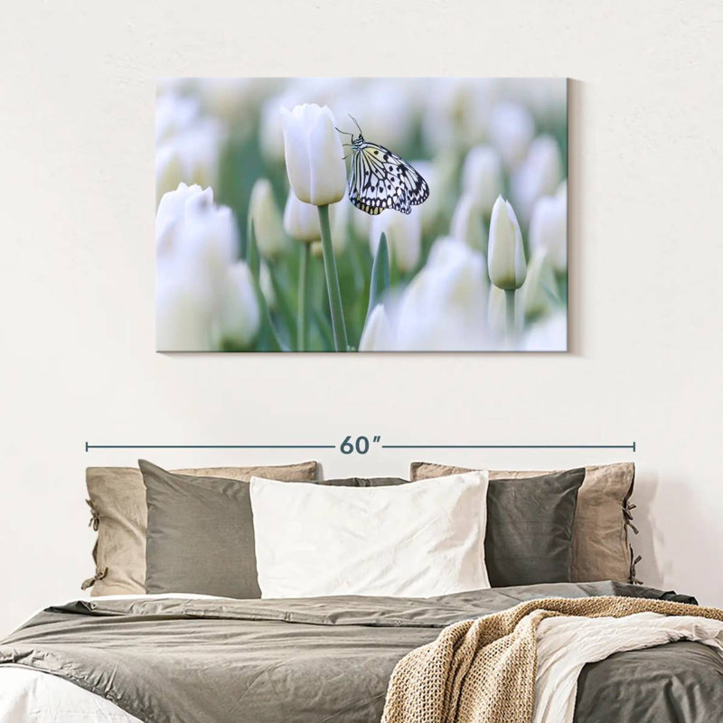 Papillon blanc perlé Brampt, H 30 po x l 45 po