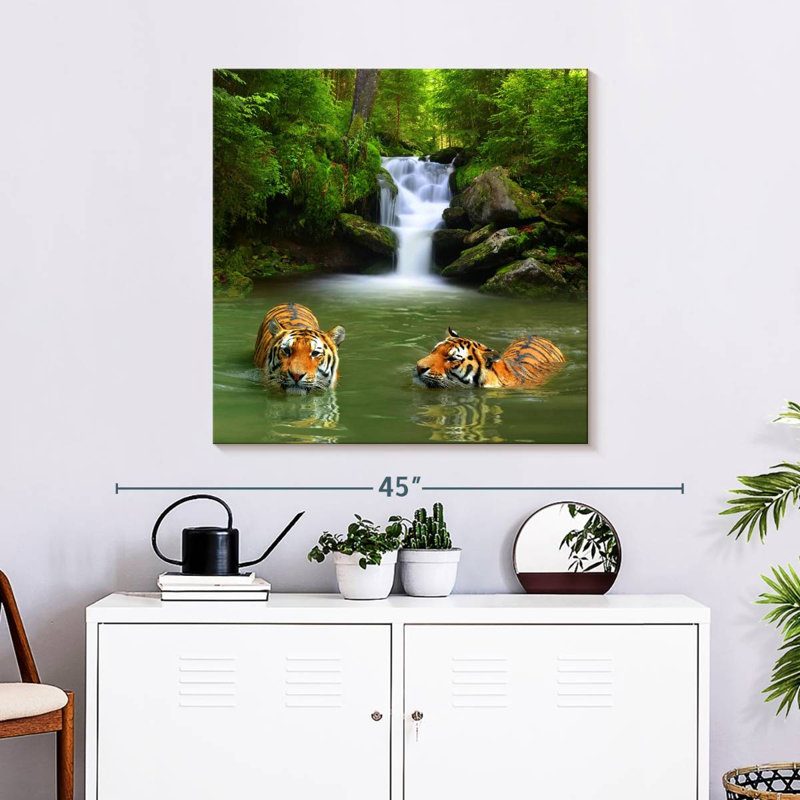 Brampt Tigers, 30" H x 30" W