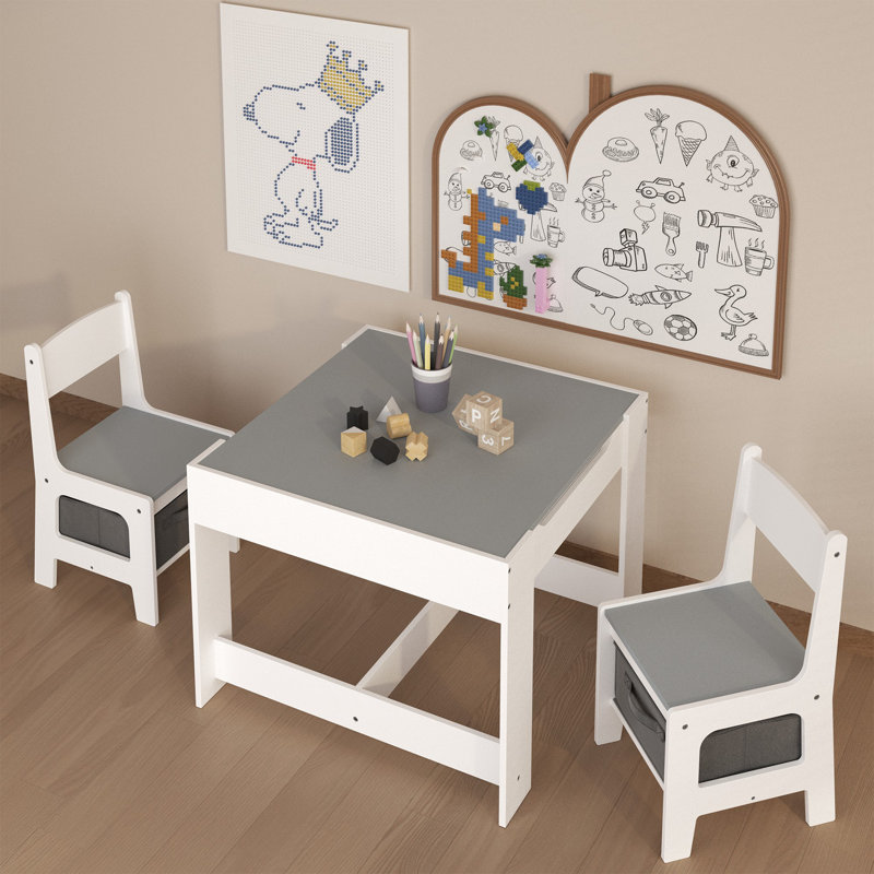 Lot de tables et chaises d'enfants