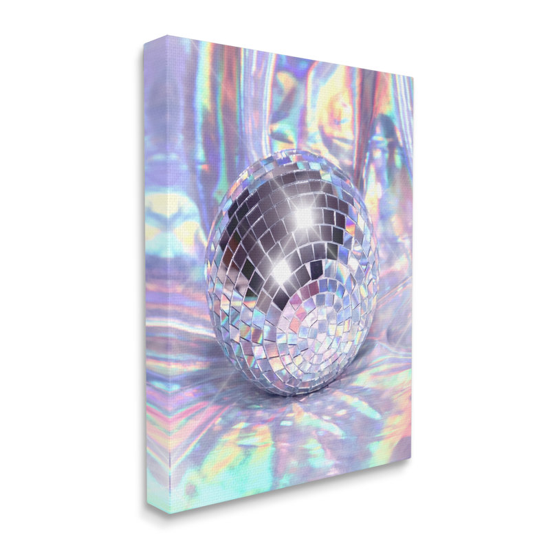 «Gleaming Disco Ball» par Ziwei Li, impression sur toile tendue, H 30 po x l 24 po x P 1,5 po