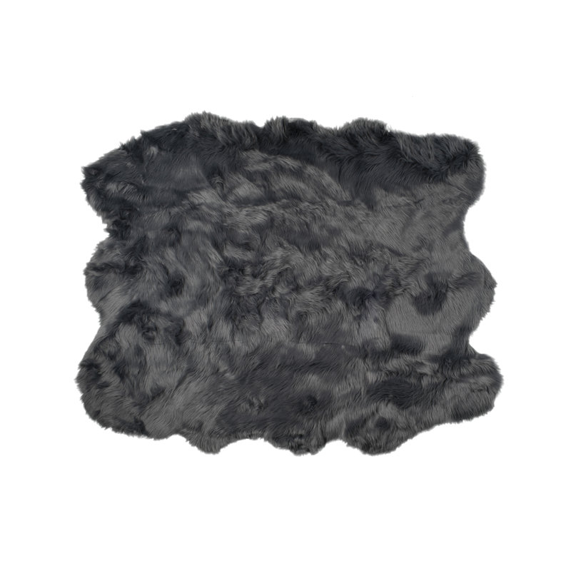 Tapis gris en fausse peau de mouton Oguz
