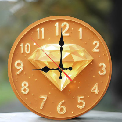 Horloge avec diamant doré