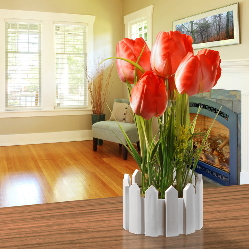 11" Potted Red Tulips