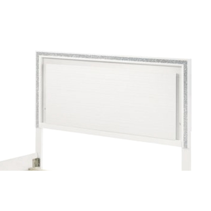 Grand lit blanc avec lueur DEL, style, tête de lit à panneau, garniture argentée, lit fini sans rangement disponible, version
