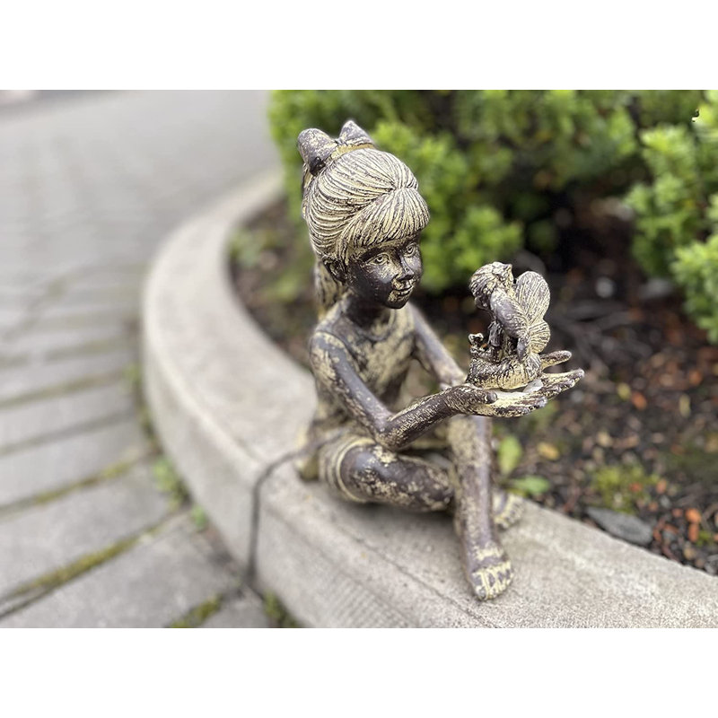Rothschild Plastic Garden Statue