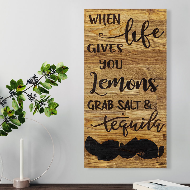 Décoration murale en bois
