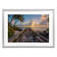 «Tropical Beach Dock», reproduction encadrée sous verre, design par LSR Creative Studio-27097771-27097769