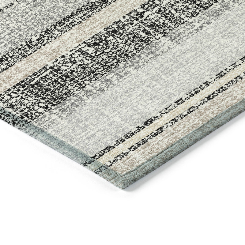 Tapis noir intérieur / extérieur lavable à la machine Xhevrie, Rectangle 5 pi x 7 pi 6 po