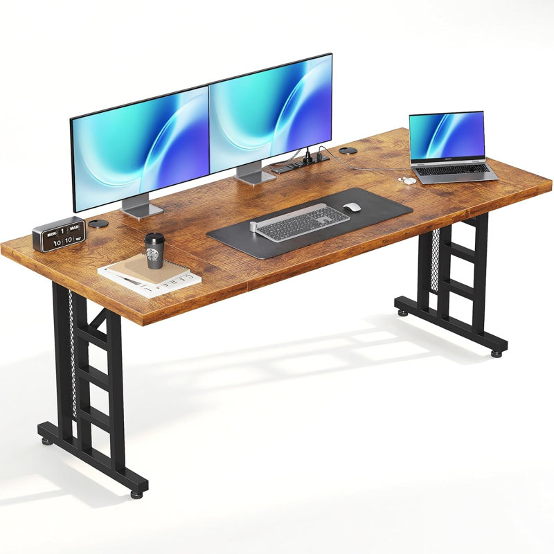 Bureau de direction de 78 po avec prises de courant Montoya, H 29,1 po x l 78,7 po x P 26,8 po, Brun
