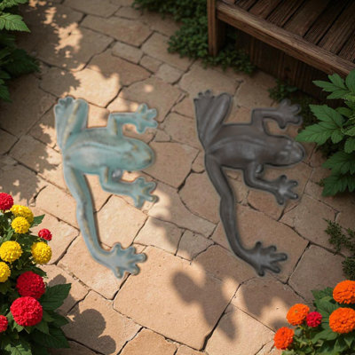 Frog Iron Garden Statue