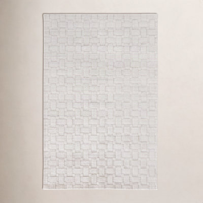 Shanta White Hand-Woven Geometric Viscose Rug