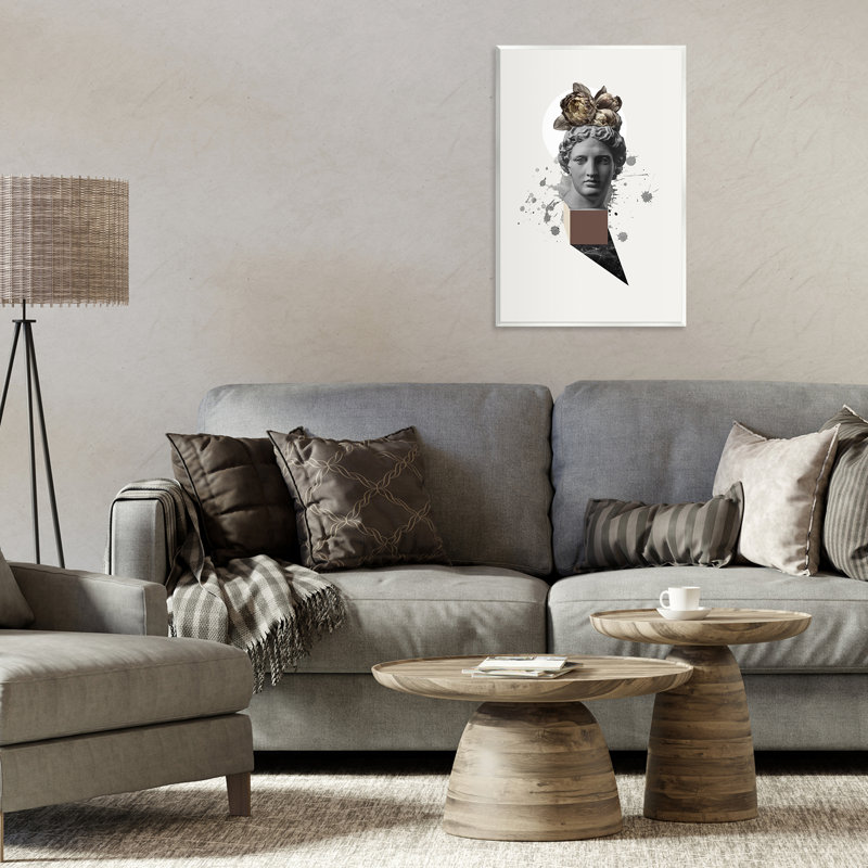 Statue moderne avec pivoines par Malerifabrikken, H 19 po x l 13 po